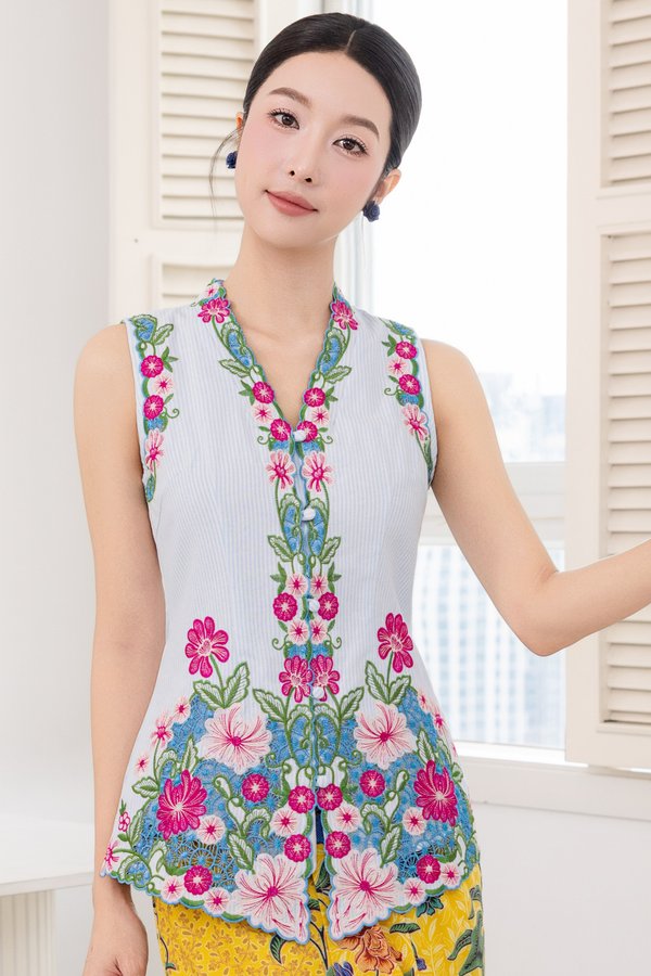 CALLA-LILY EMBROIDERY STRIPED NYONYA KEBAYA (SKY BLUE)